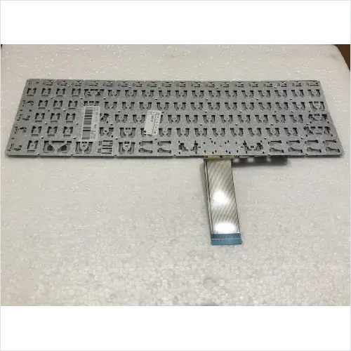 Hình ảnh thực tế thứ 2 của  V330-15ISK