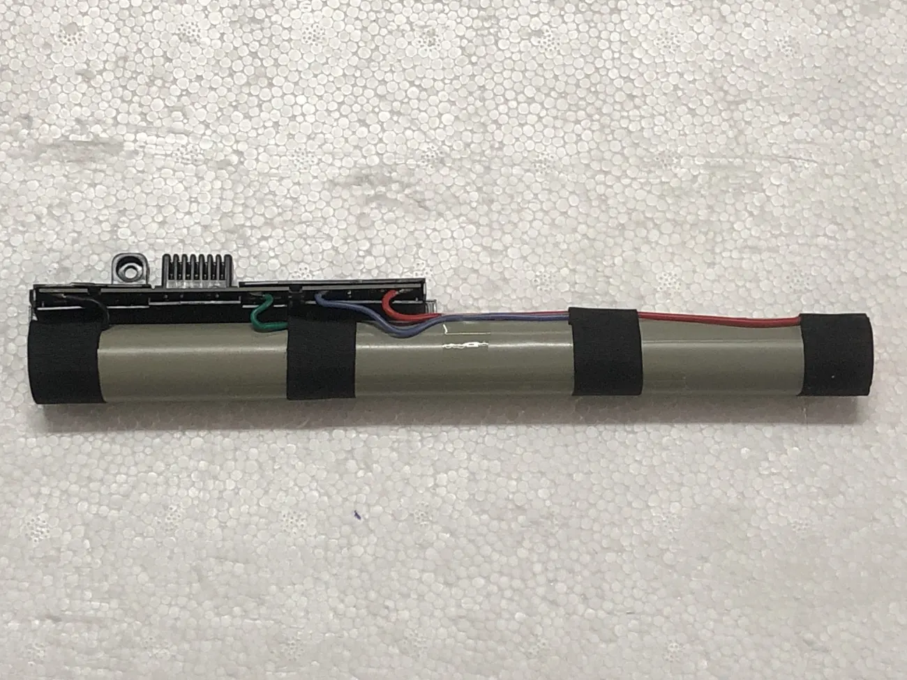 Pin Acer Z1402 mặt sau