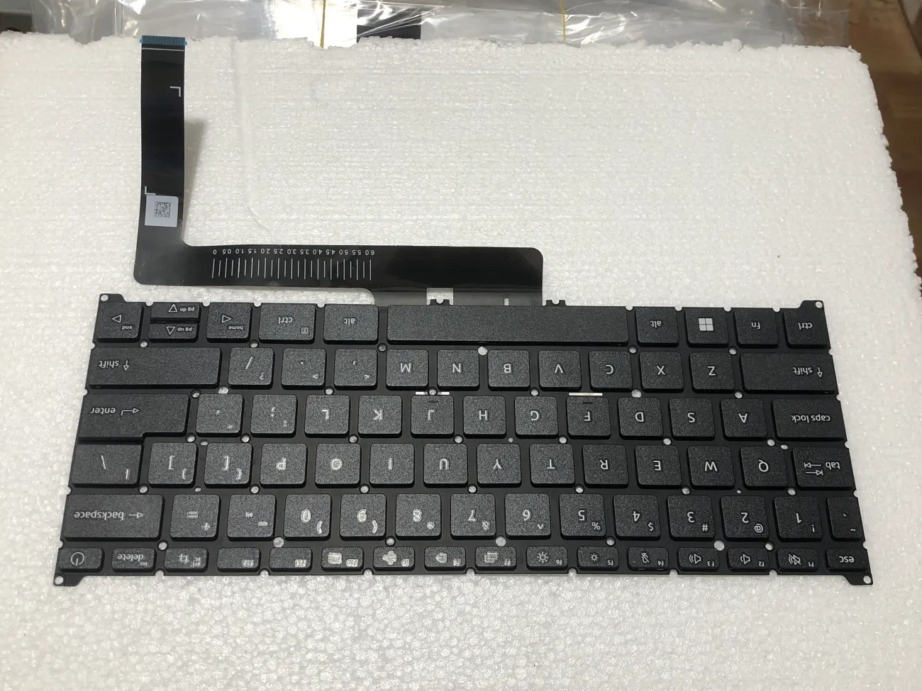 Bàn phím ACER A514-56 mặt trước
