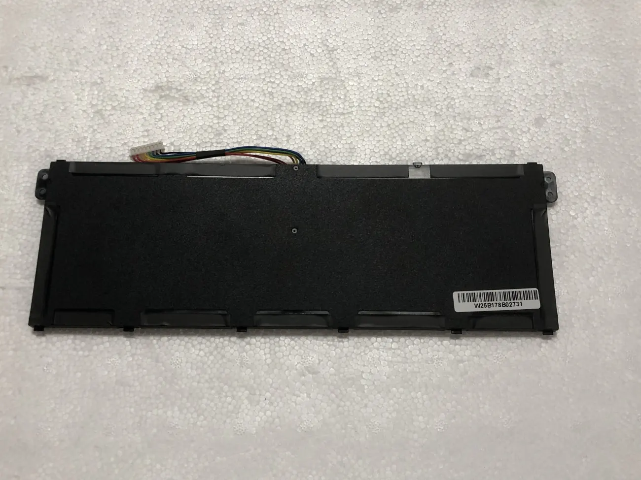Pin Acer ES1-512 36W zin (AC14B18J) mặt sau