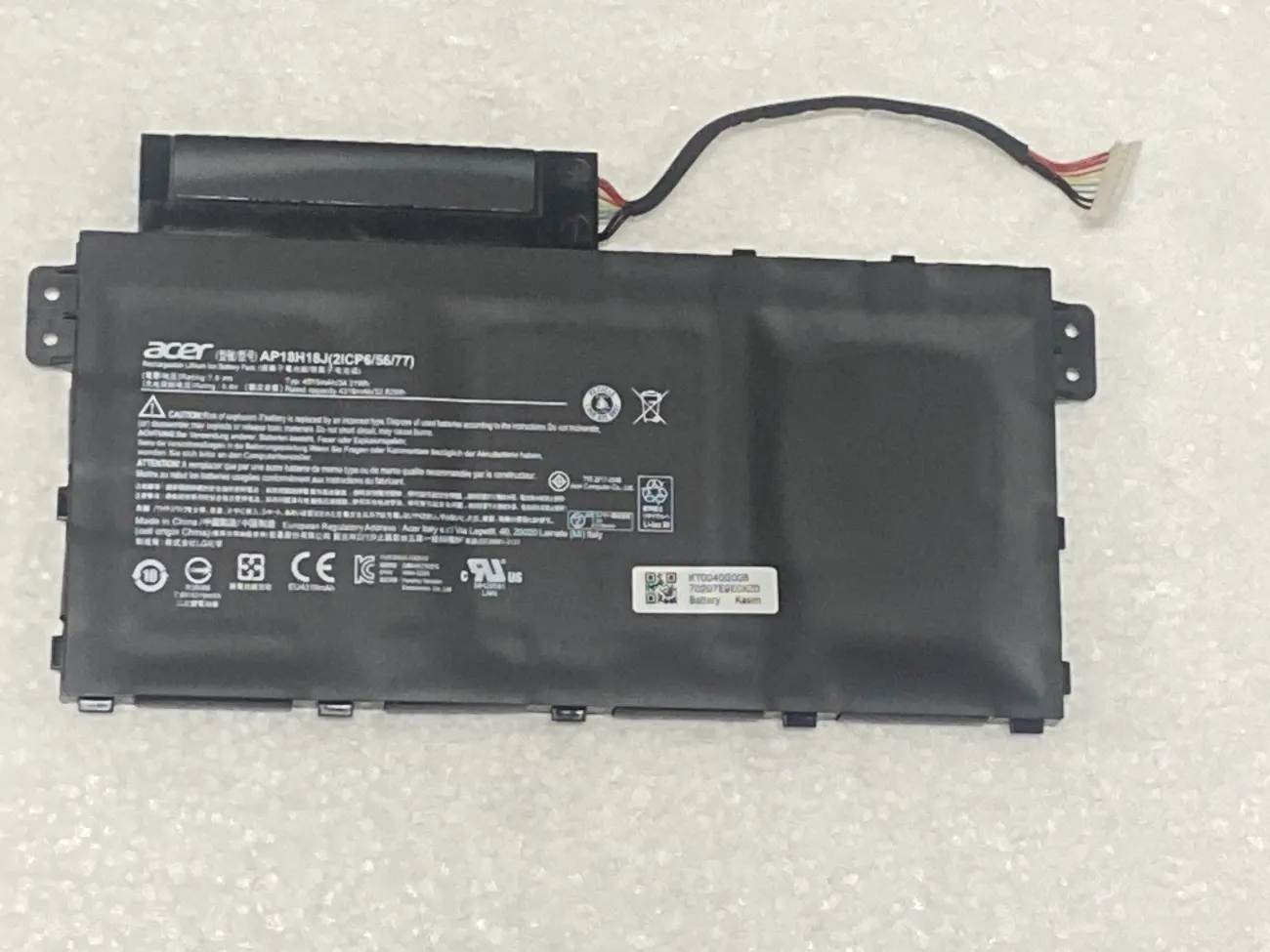 PIN ACER A514-51 AP18H8L (ZIN) - 3 CELL - Acer Aspire 5 A514-51, A515-53, Spin 3 SP314-53 TravelMate B1 B11421, AP18H8L mặt trước