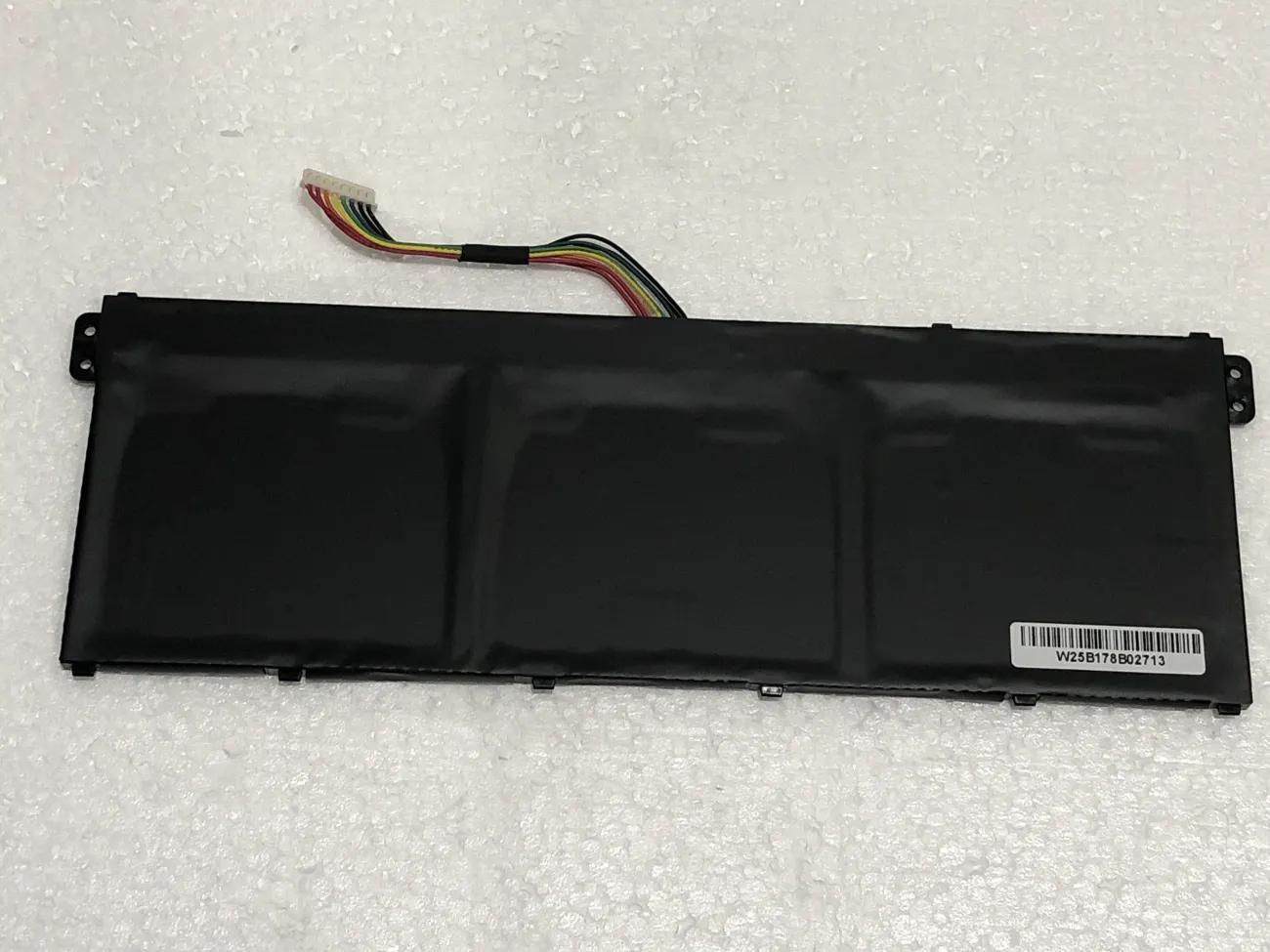 Pin Acer AP19B8K Aspire 3 A314-35, A315-58, A317-52, A317-53, A514-53, A515-56, Swift 3 SF314-42, SF314-57, TravelMate P2 TMP214-51, TMP215-51 (ZIN) – 3 CELL mặt sau