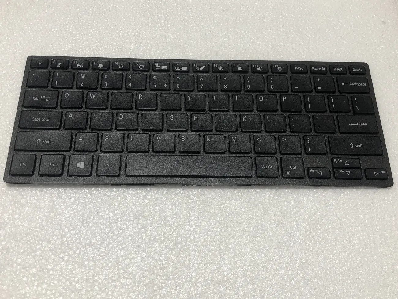 Bàn phím Acer TravelMate B3 B311-31 TMB311-31 mặt trước