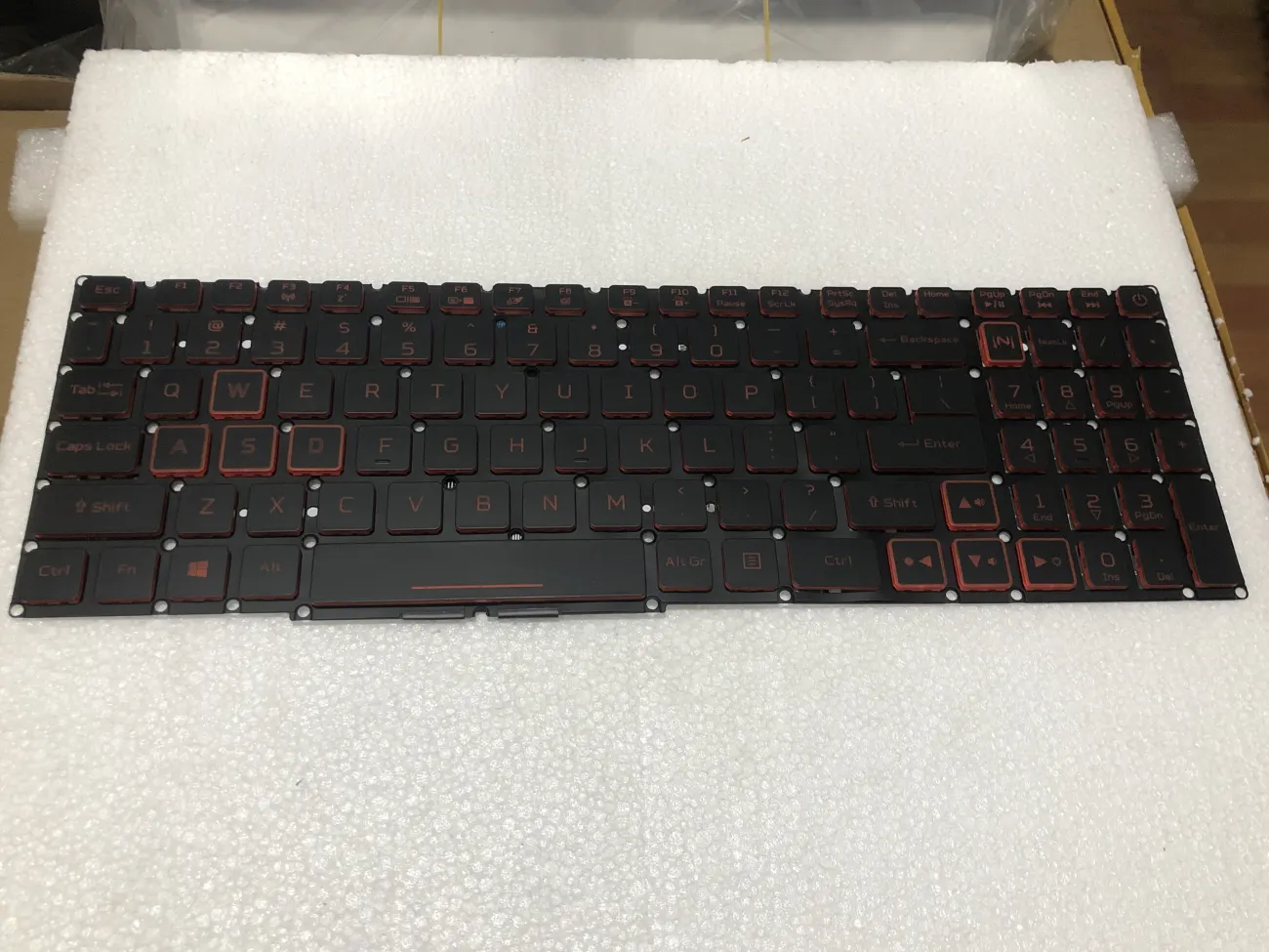 Bàn phím ACER AN515-54 NITRO 5 (CÓ ĐÈN, ) =>Acer Aspire Nitro 5 AN515-43, AN515-51, AN515-52, AN515-53, AN515-54, AN517-51, AN517-52, Nitro 7 AN715-51, AN715-54, AN715-74 mặt trước