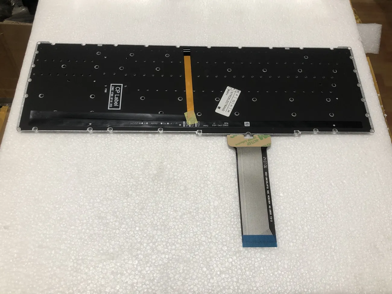 Bàn phím ACER AN515-54 NITRO 5 (LED TRẮNG) =>Acer Aspire Nitro 5 AN515-43, AN515-51, AN515-52, AN515-53, AN515-54, AN517-51, AN517-52, Nitro 7 AN715-51, AN715-54, AN715-74 mặt sau