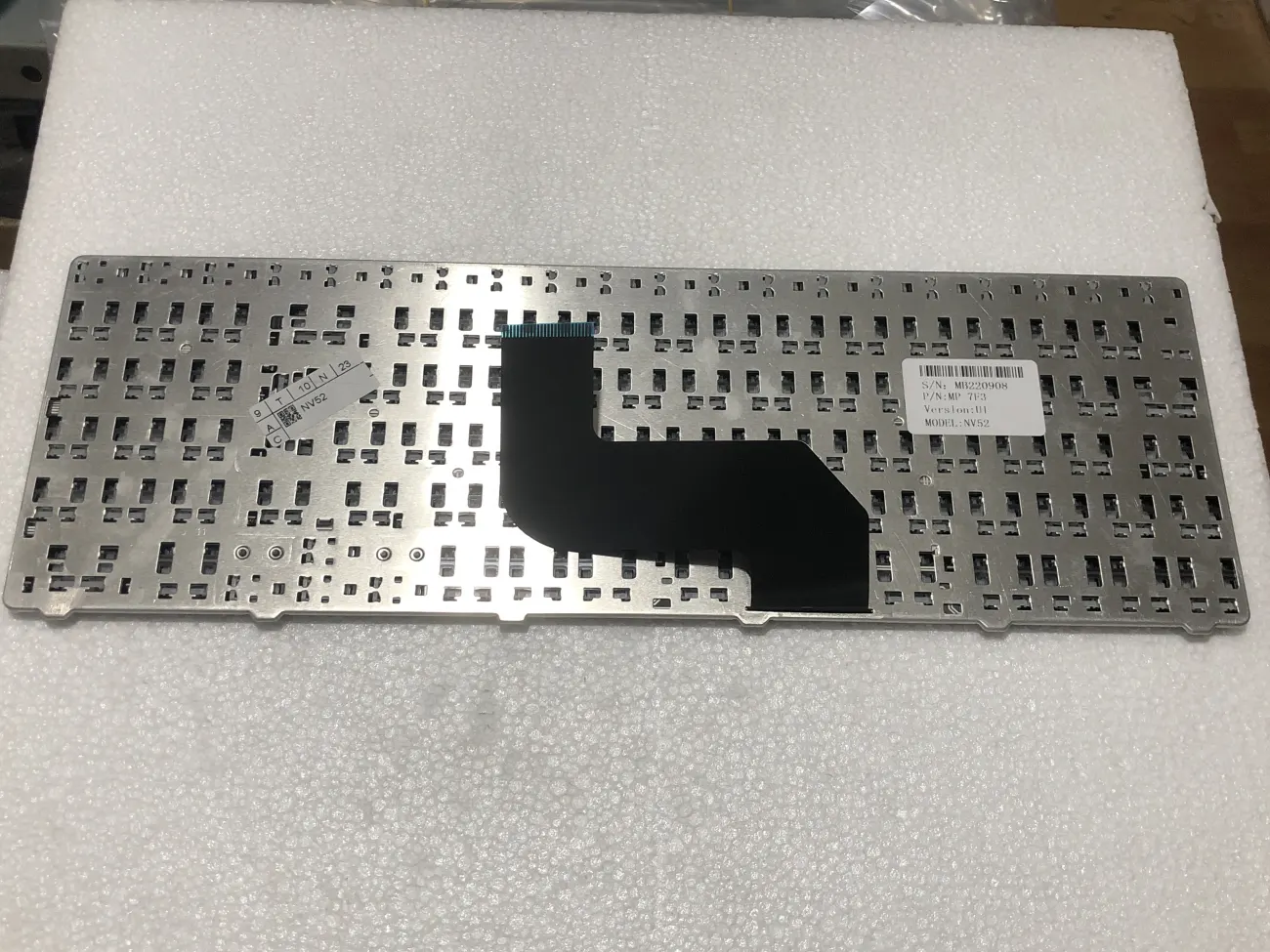 Bàn phím ACER NV52/5517/5532 ĐEN CÁP DÀI =>Aspire 5516 5517 5241 5332 5532 5534 5541 5732 5734 eMachines E430 E525 E527 E625 E627 E628 E630 E725 G430 G525 G625 G627 G630 G630G G725 Gateway NV52 NV53 NV54 NV56 NV58 NV59 NV73 NV74 NV78 NV79 ID54 mặt sau
