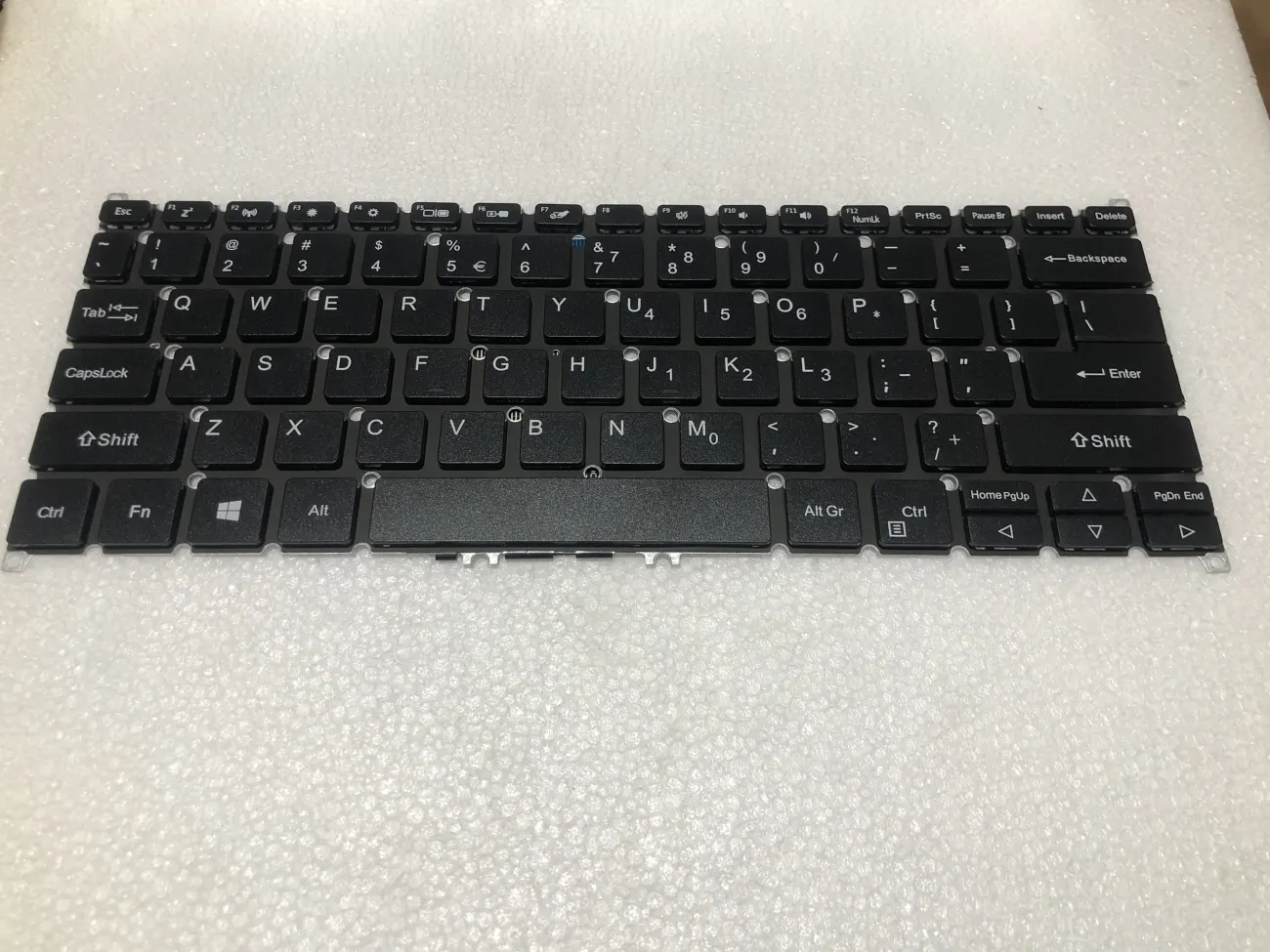 Bàn phím ACER SF114, SF314-54 KHÔNG NÚT NGUỒN (CÁP THẲNG) =>Swift SF114-31, SF114-32, SF314-41, SF314-54 mặt trước