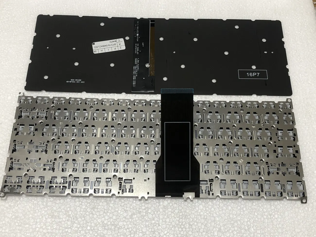 Bàn phím ACER SF114, SF314-54 SF313-52 BẠC CÓ NÚT NGUỒN (CÁP THẲNG) CÓ ĐÈN =>Swift SF114-31, SF114-32, SF314-41, SF314-54 mặt sau