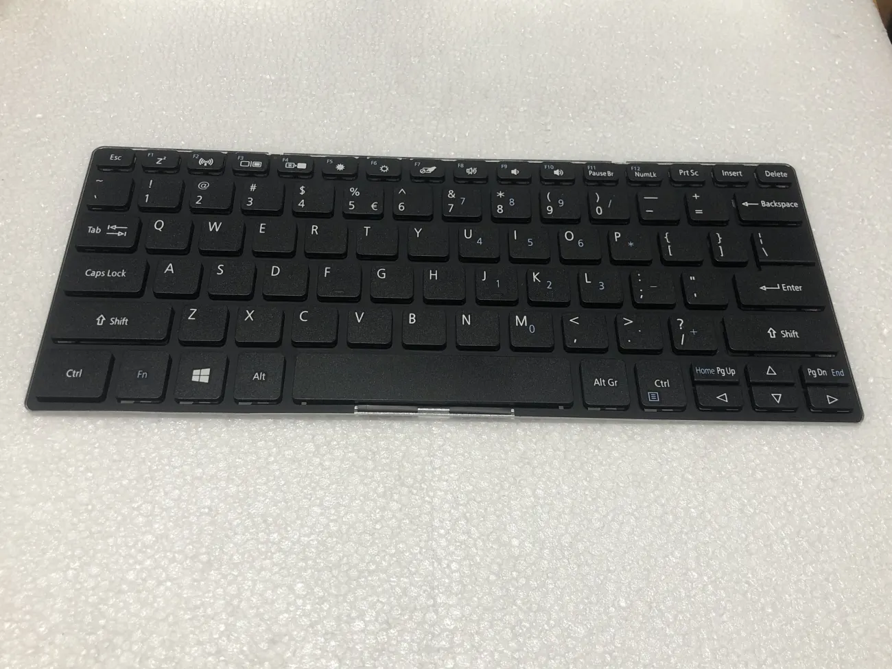 Bàn phím Acer Spin SP111-31, SP111-31N, SP111-32N, SP111-33, SP111-34N mặt trước