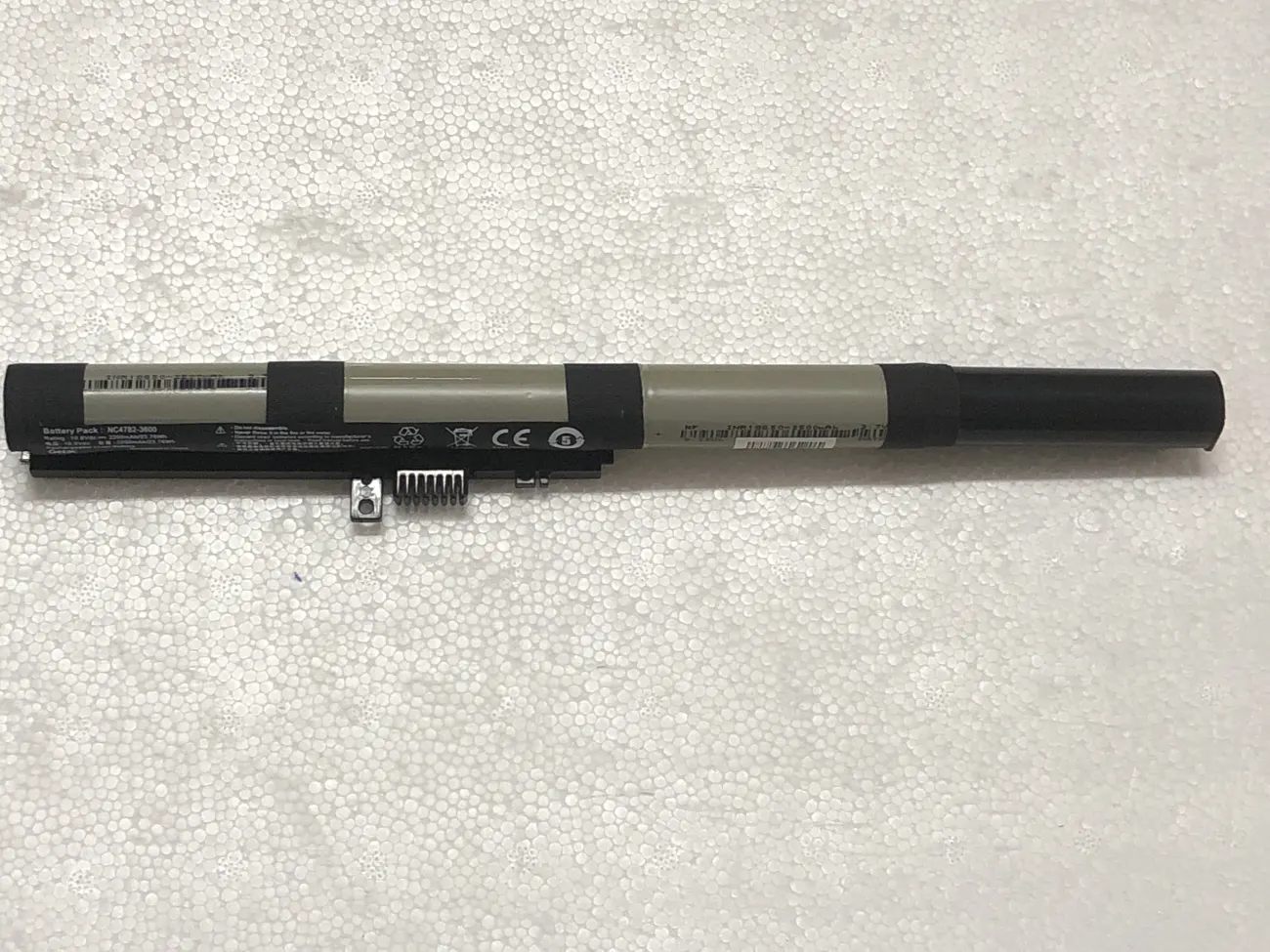 Pin Acer Z1401 mặt trước