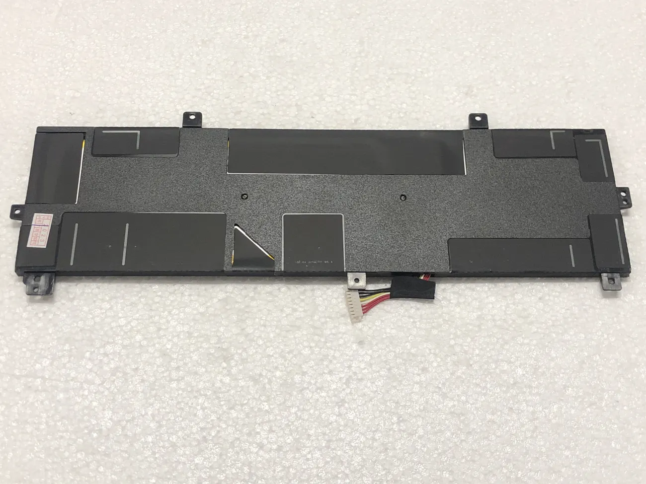Pin ASUS UX430 C31N1620 (CÁP CONG TRÁI) (ZIN) - 3 CELL mặt sau