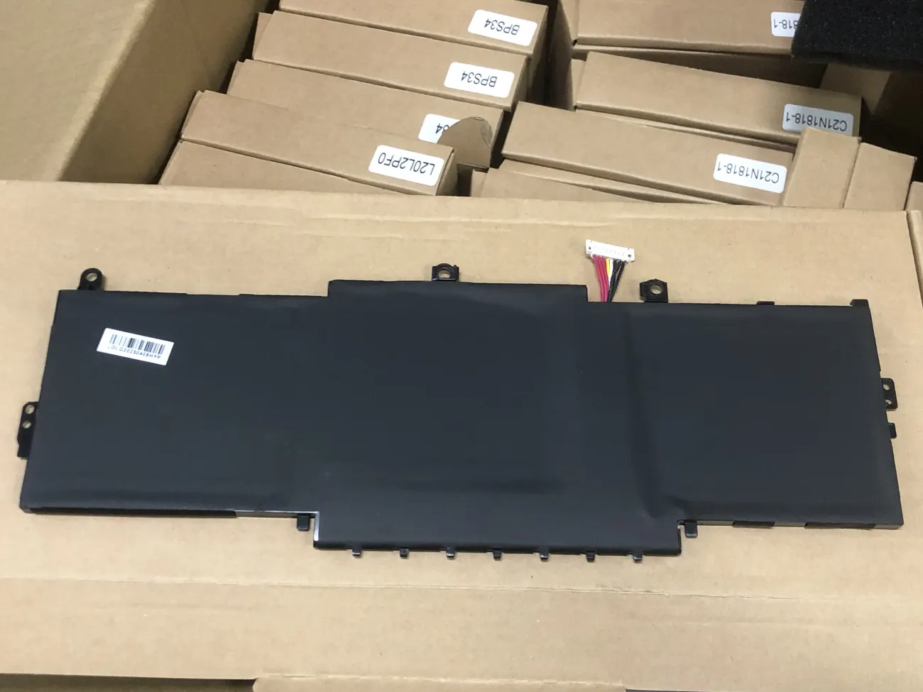 Pin ASUS UX433 C31N1811 (ZIN) - 3 CELL mặt sau