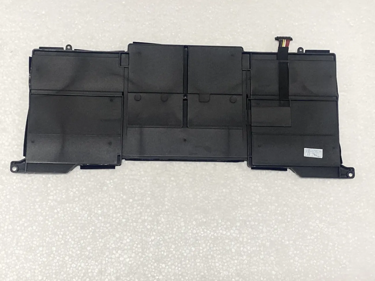 PIN ASUS UX31L C32N1301 (ZIN) - 4 CELL - Asus Zenbook UX31 UX31L UX31LA, C32N1301 mặt sau