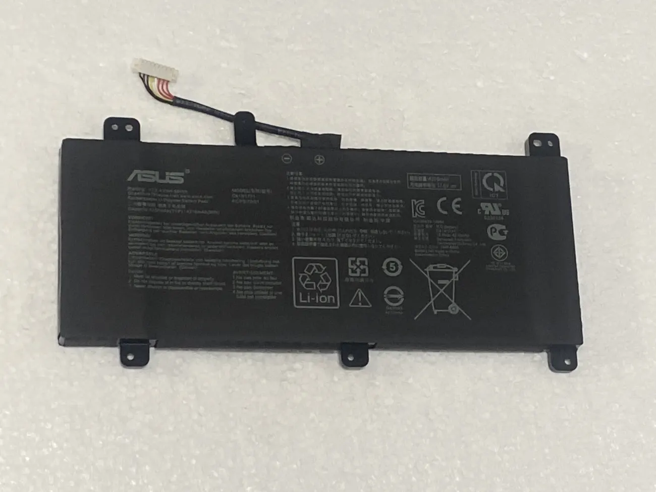 Pin ASUS ROG Strix GL504 (C41N1731) I TYPE B mặt trước