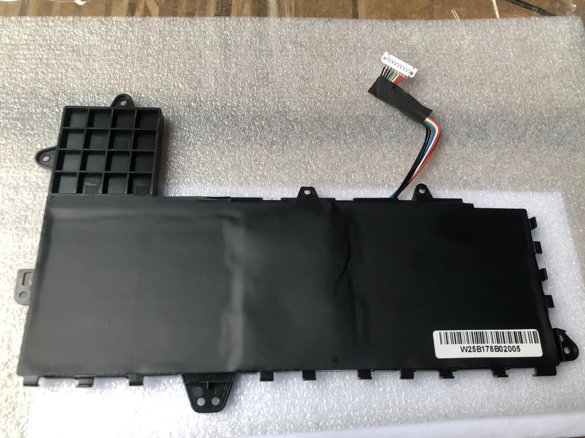 PIN ASUS E402 B21N1505 TYPE B CÓ 7 PÁT ỐC (ZIN) - 2 CELL - EeeBook E402 E402M E402MA, B21N1505 mặt sau