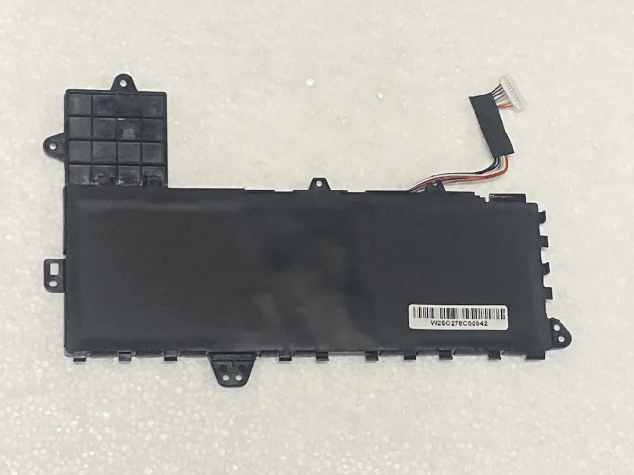 Pin ASUS E502 E502S B21N1505 16 Ô TYPE A CÓ 6 PÁT ỐC (ZIN) - 4 CELL mặt sau