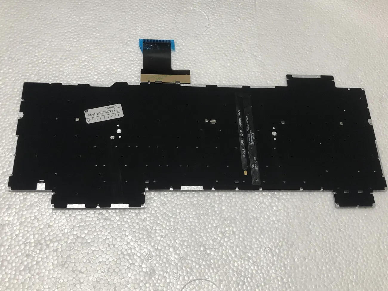 Bàn phím ASUS FX504 LED TRẮNG mặt sau