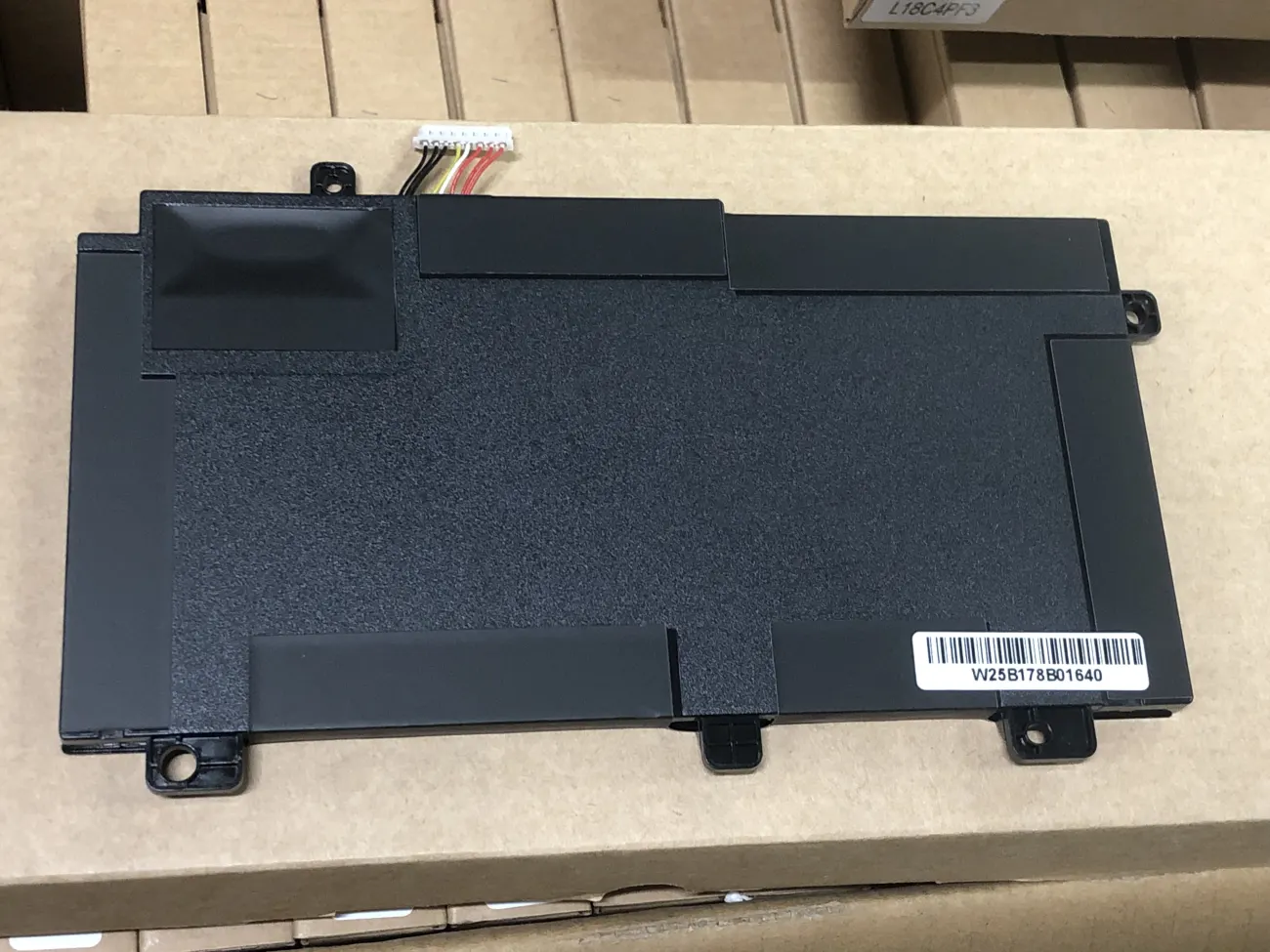 PIN ASUS FX504 B31N1726 CÁP THẲNG NGẮN直线 (ZIN) - 3 CELL mặt sau