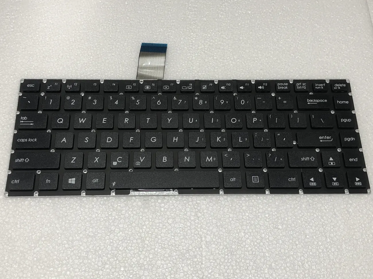 Bàn phím ASUS S46 mặt trước