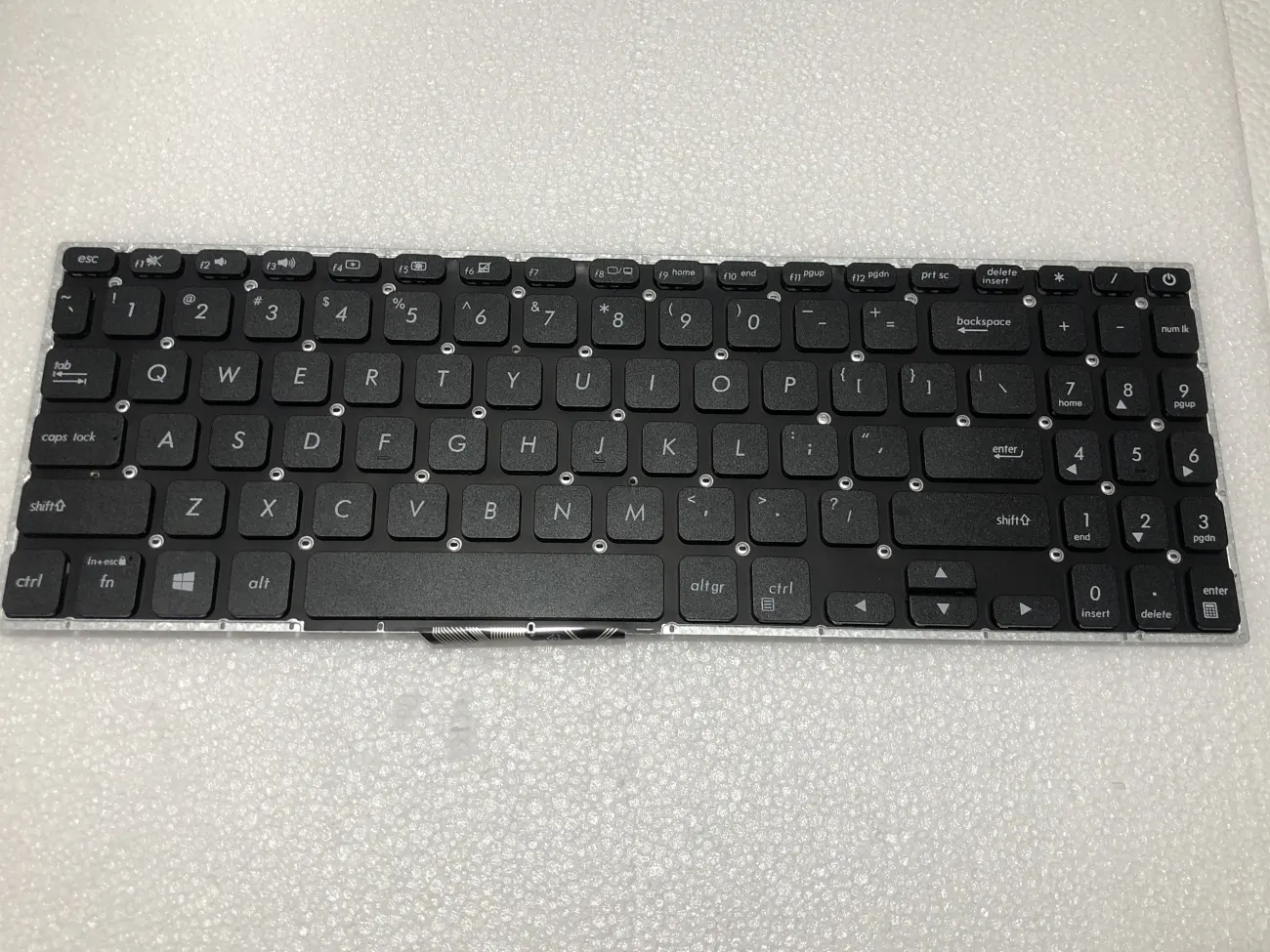 Bàn phím ASUS S530U ĐEN =>Asus Vivobook S15 X530 K530 S530F S530UA X530F X530FA X530UN V5000FL Y5100UB Y5100UN mặt trước