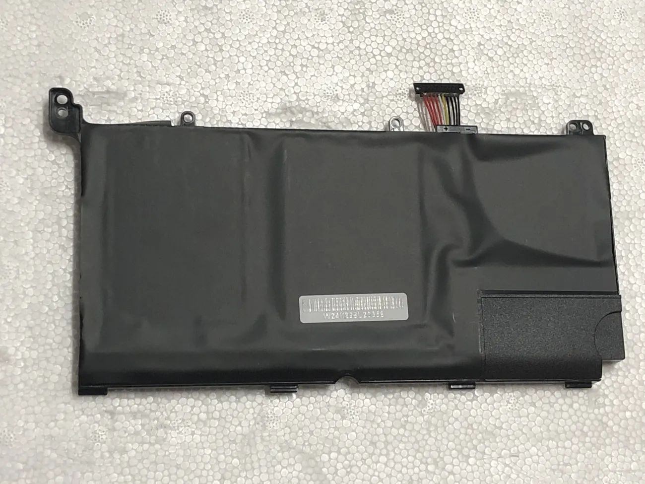 Pin Asus C31-S551/VIVOBOOK S551 ZIN B31N1336 mặt sau