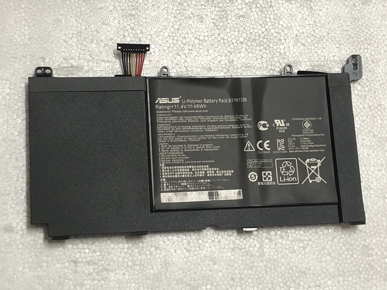 Pin Asus C31-S551/VIVOBOOK S551 ZIN B31N1336 mặt trước