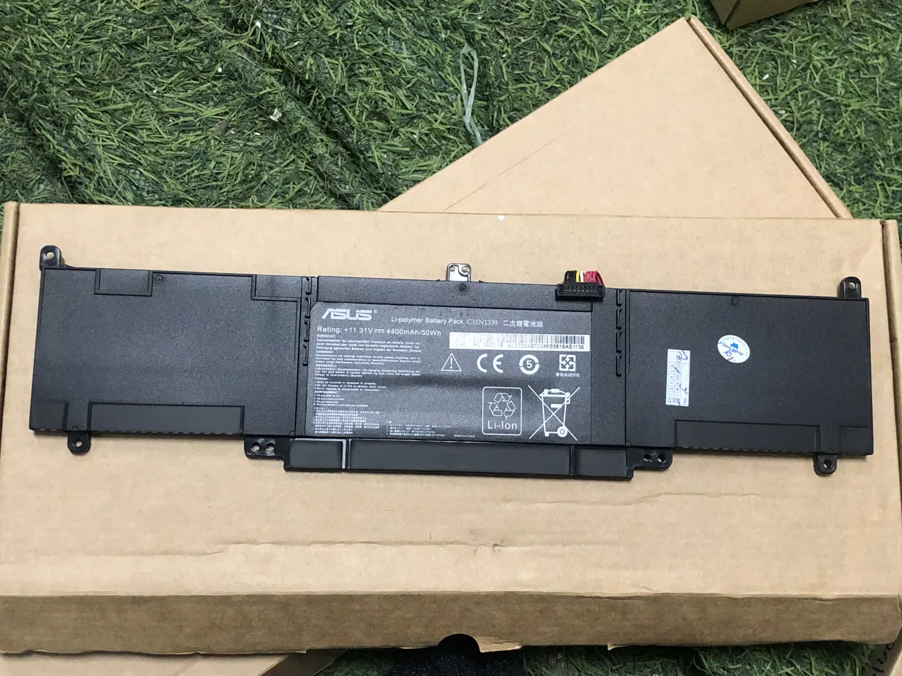 Pin Asus TP300 C31N1339 mặt trước