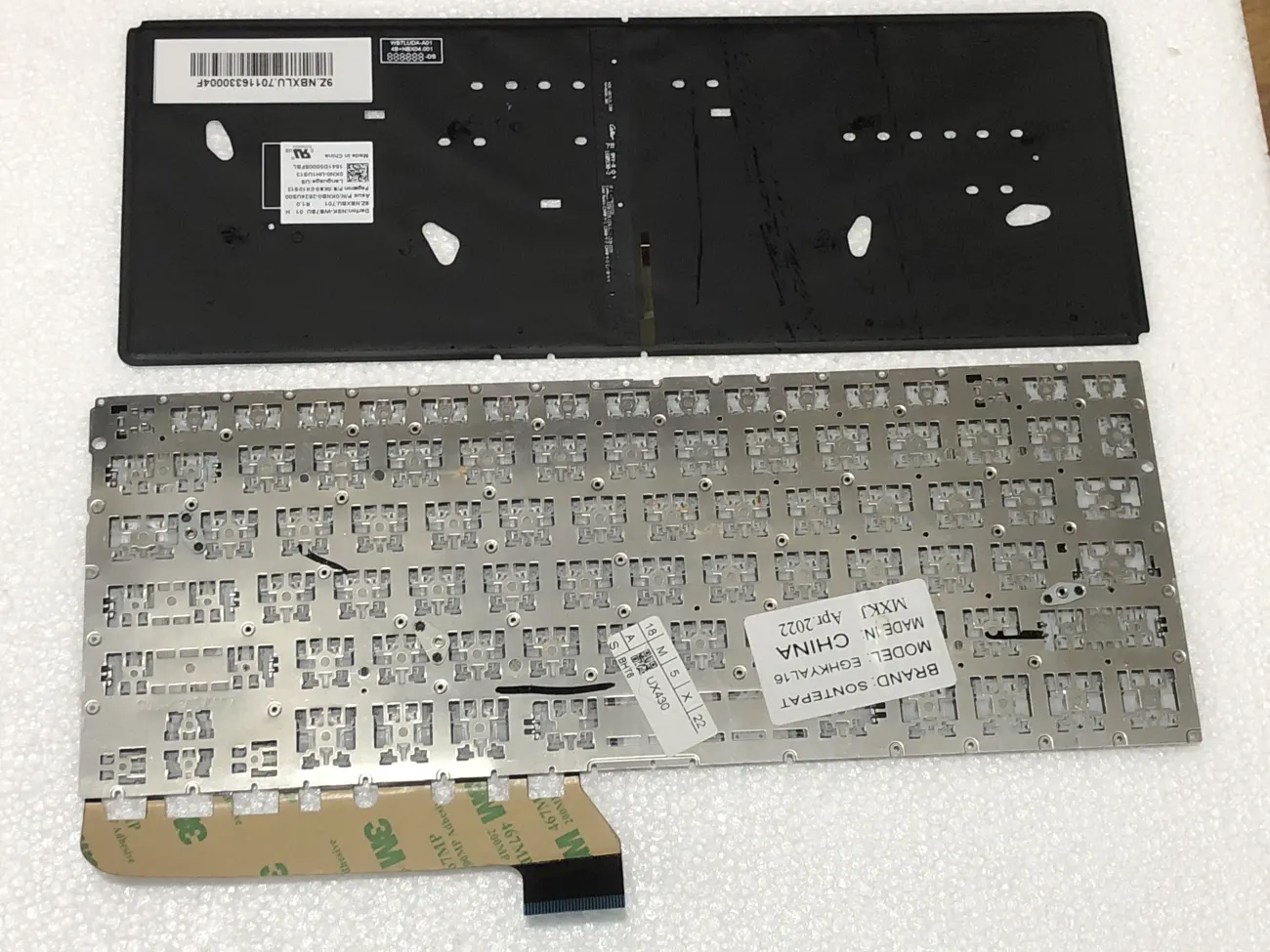 Bàn phím ASUS UX430 LED mặt sau