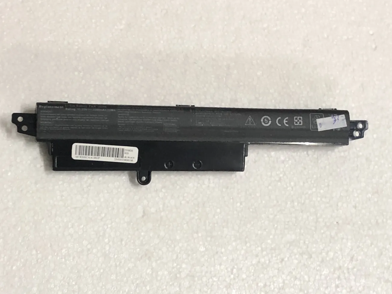 pin asus ASUS X200CA OEM mặt trước