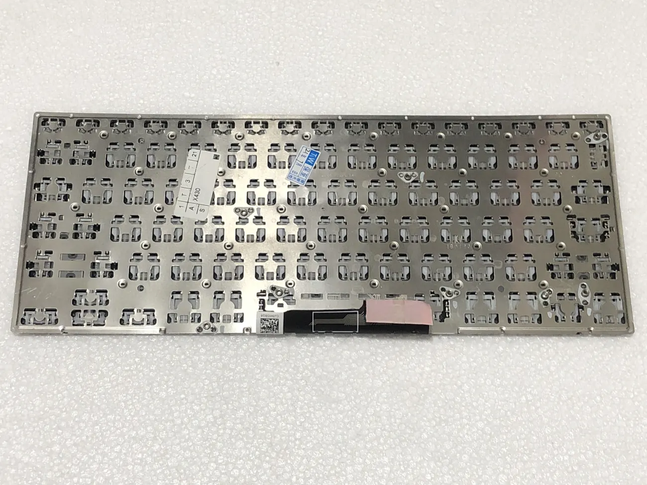 Bàn phím ASUS X430 ĐEN OEM CÁP NGẮN THẲNG mặt sau