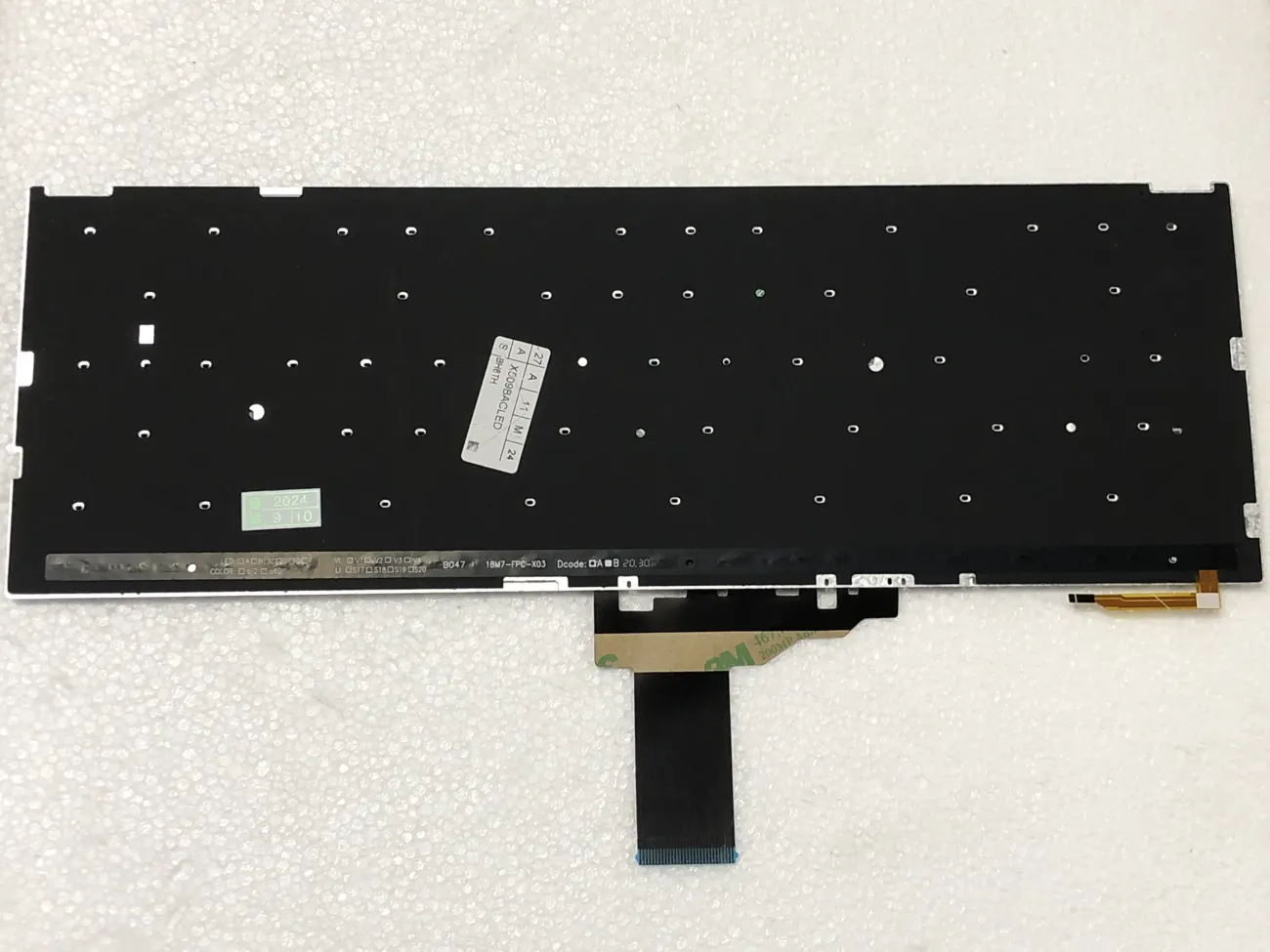 Bàn phím ASUS X509 BẠC CÓ ĐÈN mặt sau
