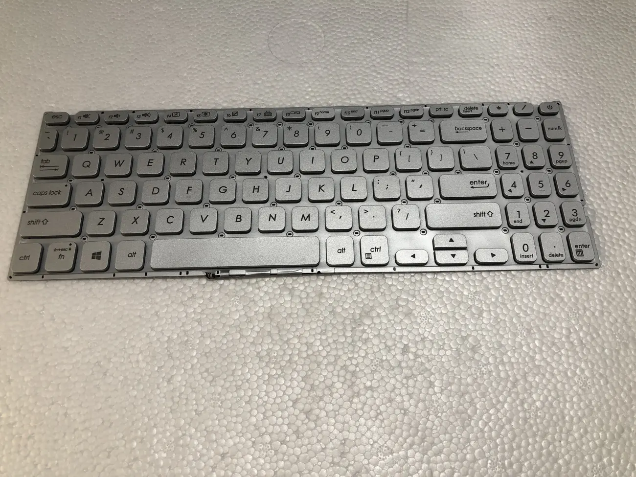 Bàn phím ASUS X512 bạc led mặt trước