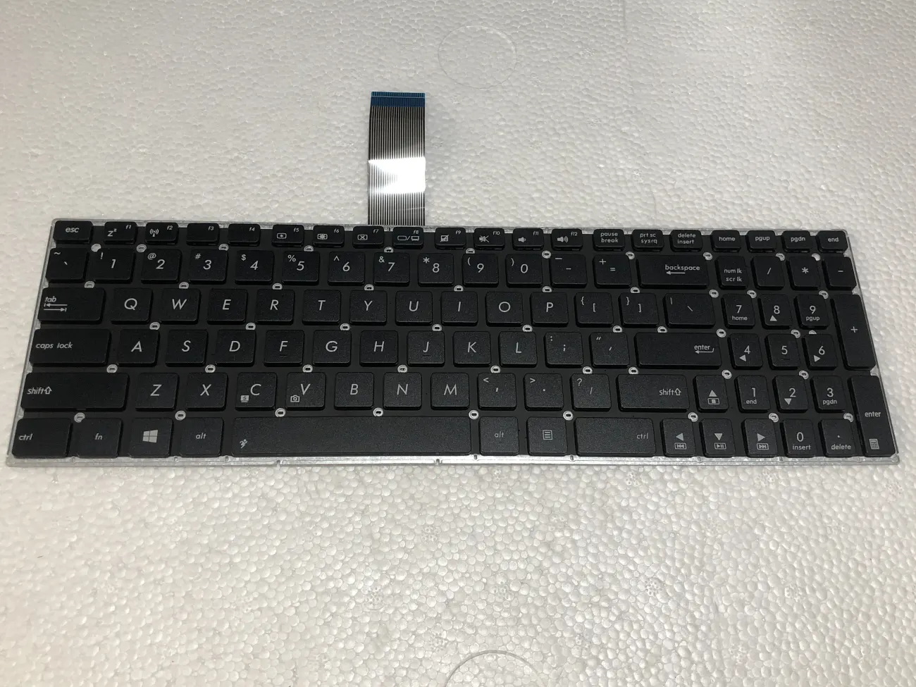 Bàn phím ASUS X550 =>A550 X550 X552 K550 P550 R510 F550 F552 X501 X501A X501U X501E X501X FX50J FX550J, X550 X550C X550CA X550CC X550CL, X552 X552C X552E X552L X552M, X501 X501A X501U X501XE, A550 A550DP, F550 F550J F550JD F550JK F550LN F550VC, K550, K552, Y581, P550 P550C P550CA P550CC P550L P550LA P550LC P550LD, R510 R510C R510CA R510CC R510D R510DP R510E R510EA, D552, R513, R508 R508C R508CA, S501A S501U R510D, K750 K750J K750LA, R751 R751J R751LA, F552 mặt trước