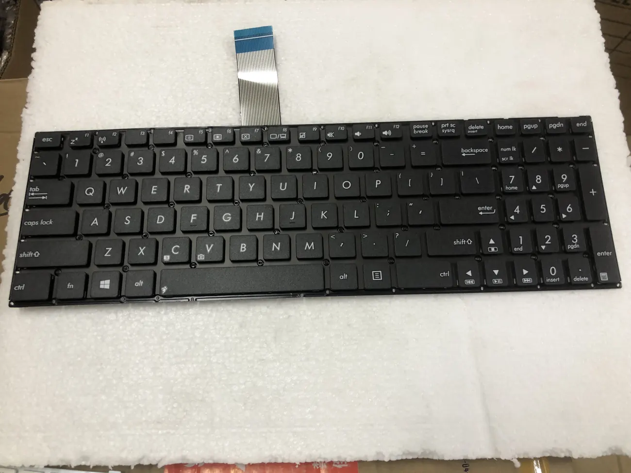 Bàn phím ASUS X550 (ZIN) =>A550 X550 X552 K550 P550 R510 F550 F552 X501 X501A X501U X501E X501X FX50J FX550J mặt trước