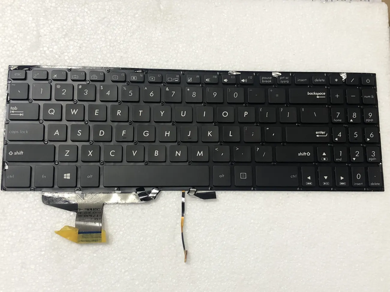 Bàn phím Asus VivoBook Pro 15 X580 X580B X580U X580VD X580GD N580 MÀU ĐEN CÓ ĐÈN mặt trước