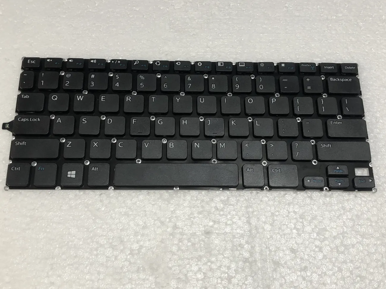 Bàn phím DELL 3147 =>Inspiron 11-3000 3147 3148 3152 3153 3157 3158 mặt trước
