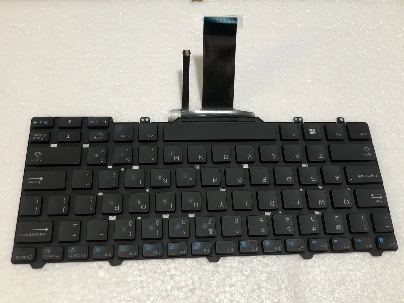Bàn phím DELL LATITUDE 3340 KO CHUỘT (CÓ ĐÈN,) =>Latitude 3340 3350, Latitude E5450 E5470 E7450 E7470, Latitude 5480 E5480 5490 E5490 7480 E7480 7490 E7490 (KHÔNG CHUỘT) mặt trước