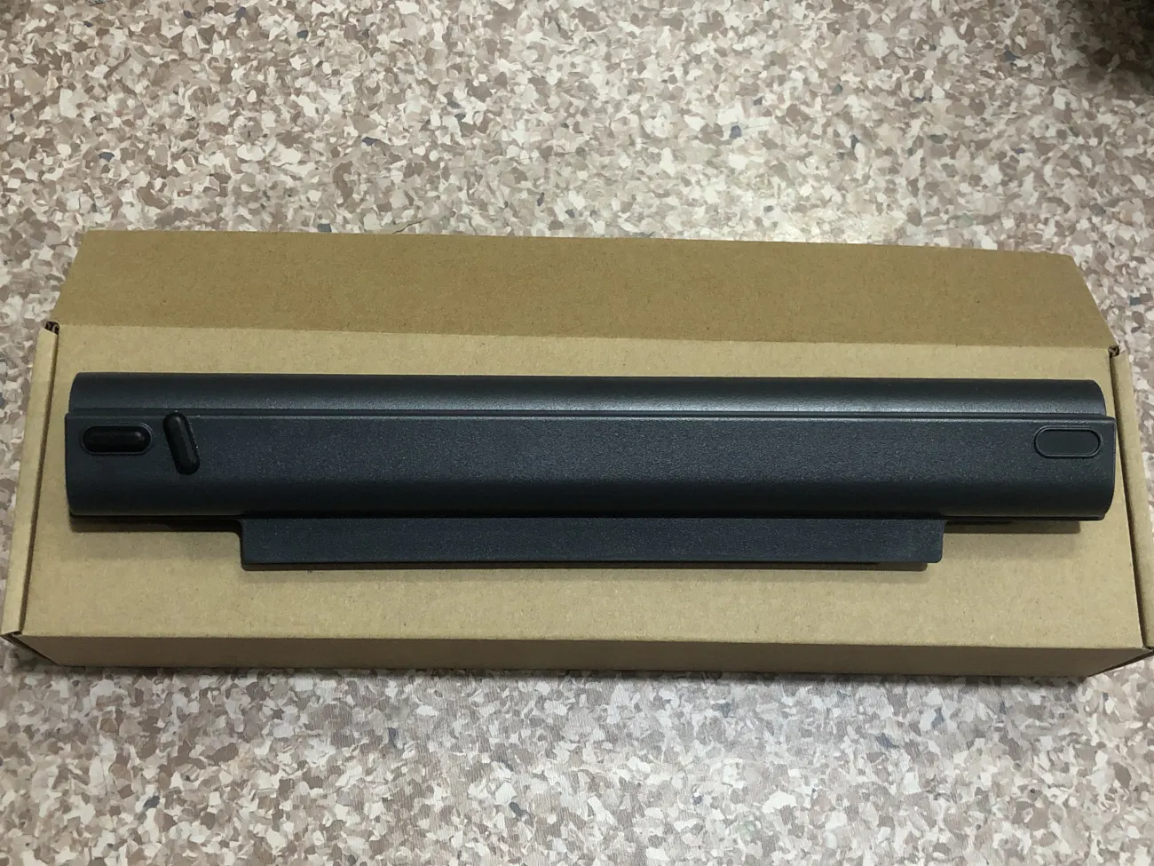 Pin Dell 3340 OEM mặt sau