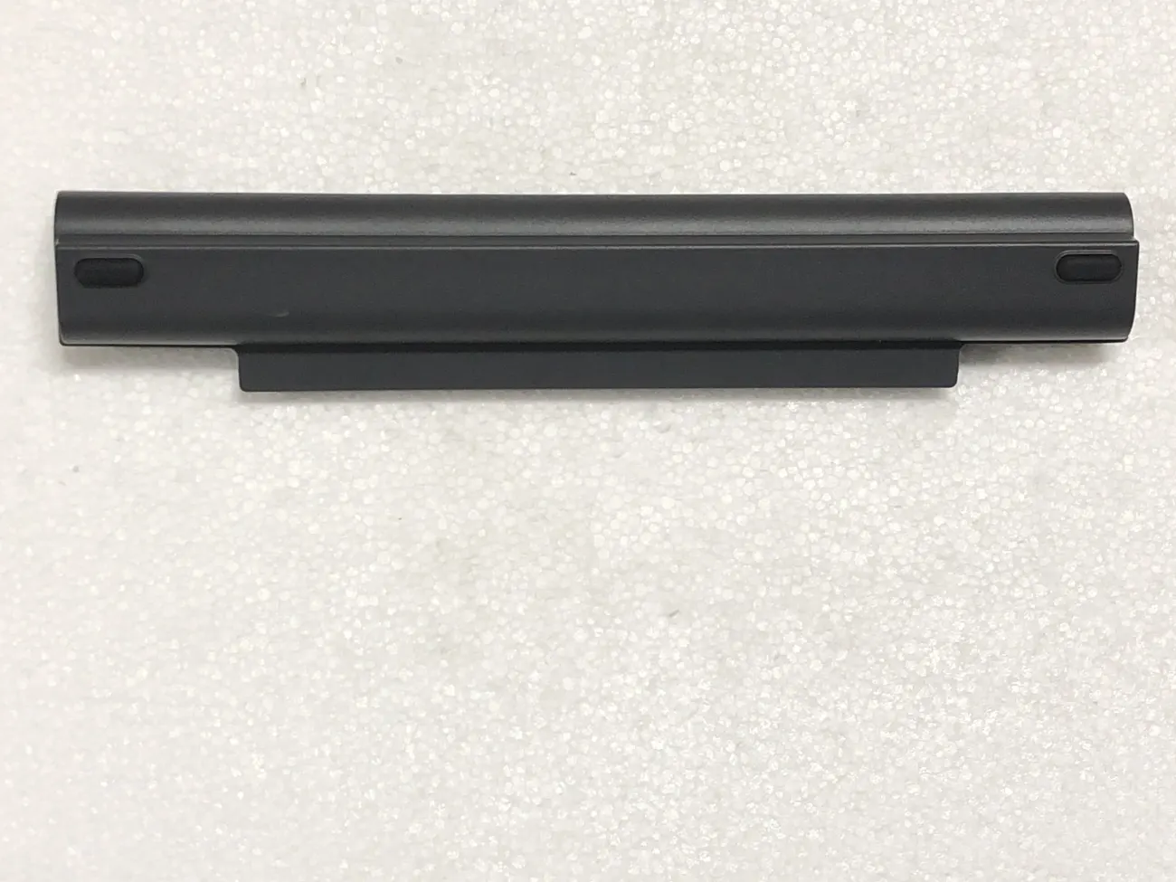 Pin DE 3340(V131 2 series YFDF9) mặt sau