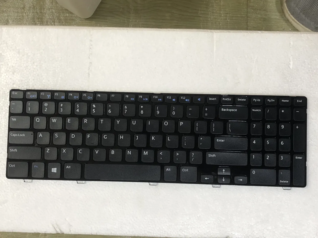 Bàn phím DELL 3521 5521 15R =>Inspiron 15 15R 3521 3531 3537 5521 5537 5535, Vostro 2521, Latitude 3540 mặt trước