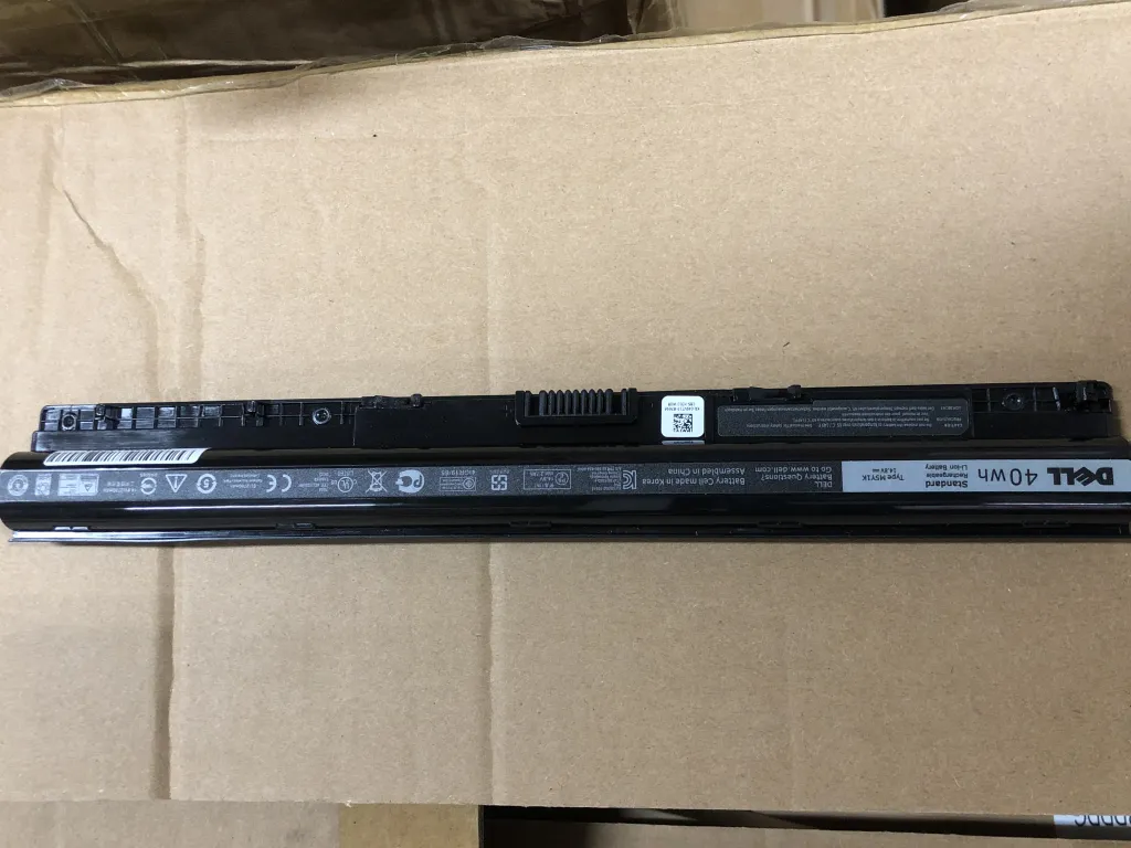 Pin DELL 3578 zin mặt trước