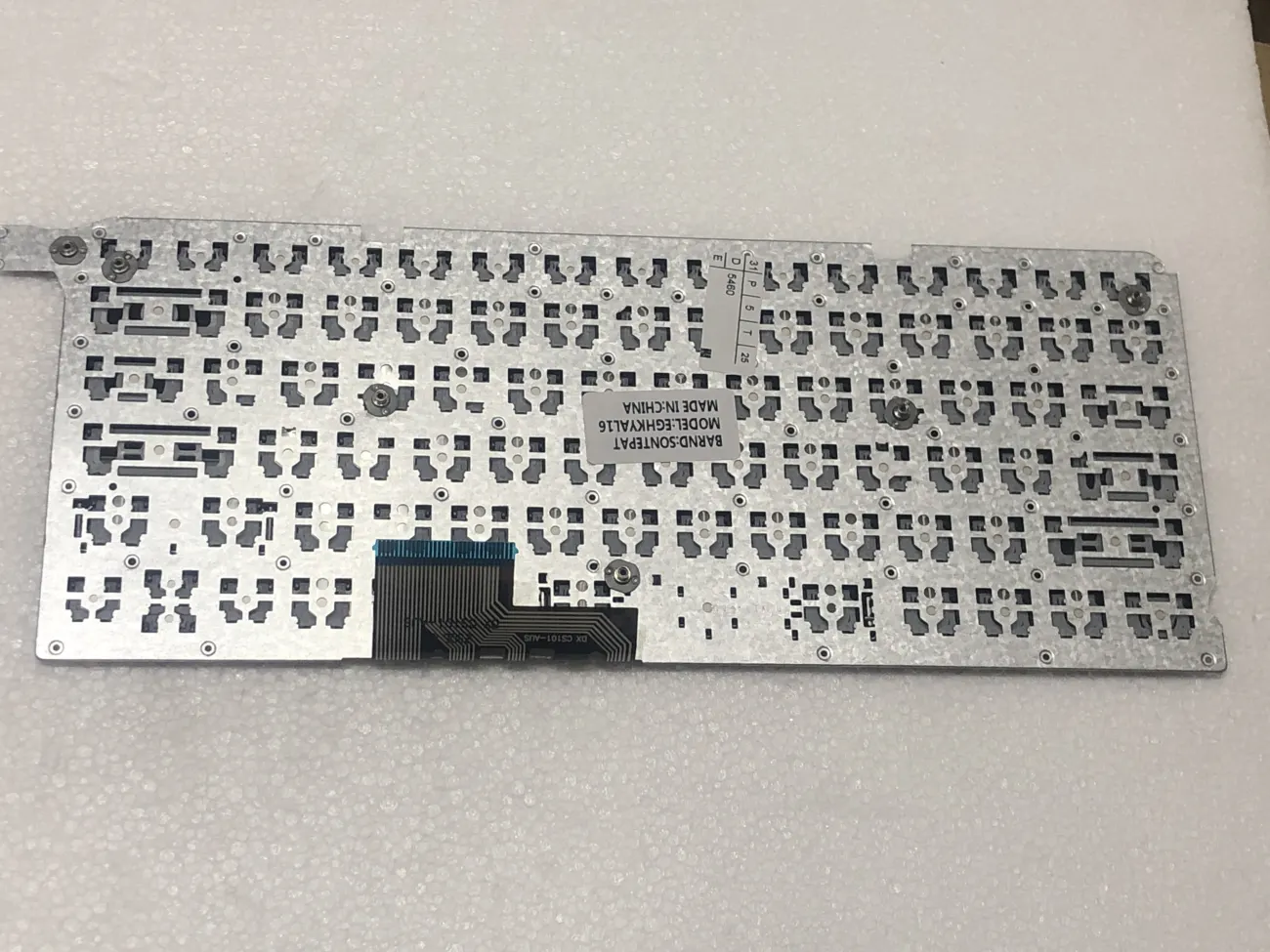 DELL VOSTRO 5460  =>Vostro 5460 5470 5480 V5460 V5470 V5480 mặt sau