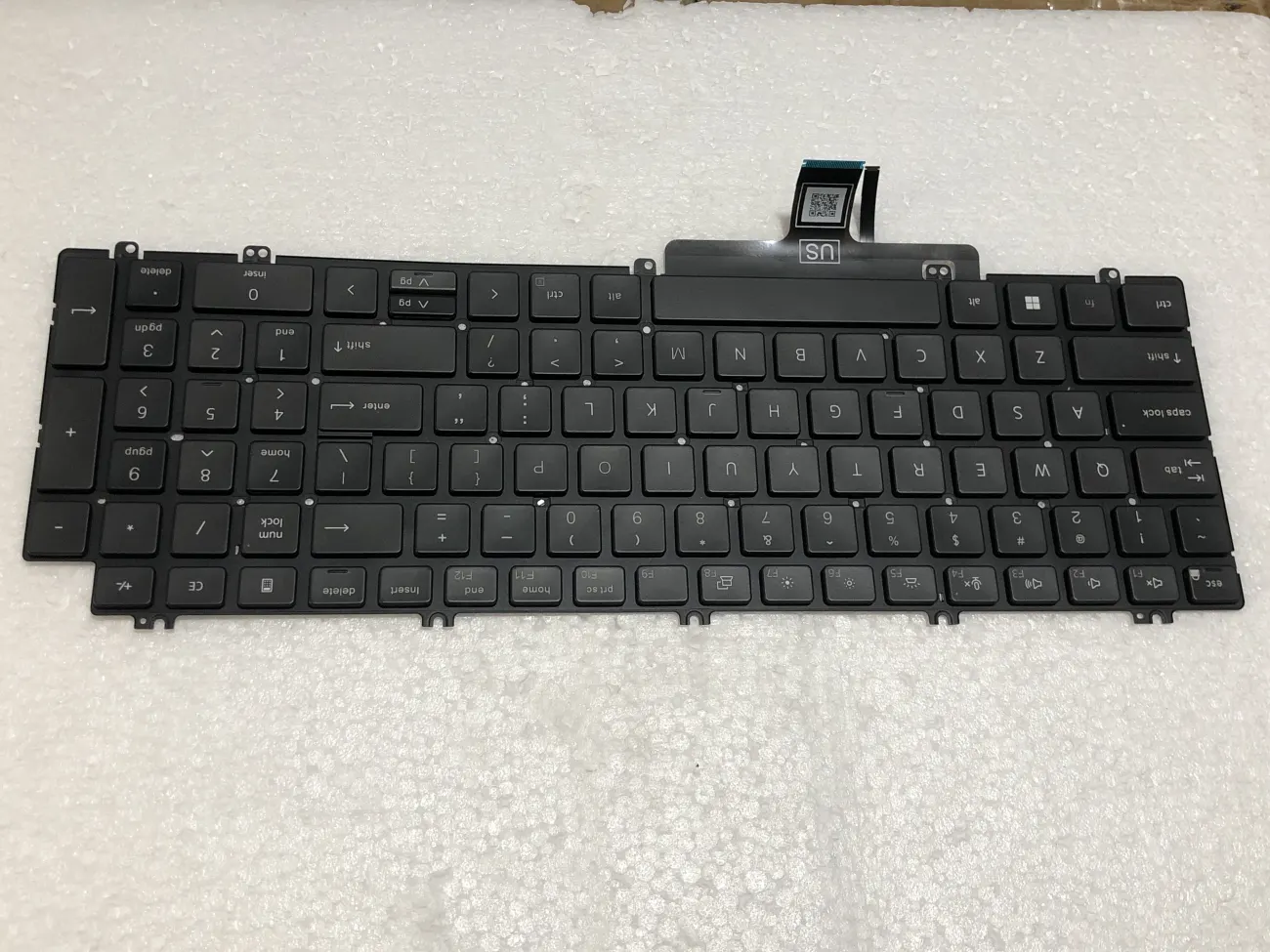 Bàn phím DELL Latitude 5520 5521 Precision 3560 3561 ( CÓ ĐÈN ) mặt trước