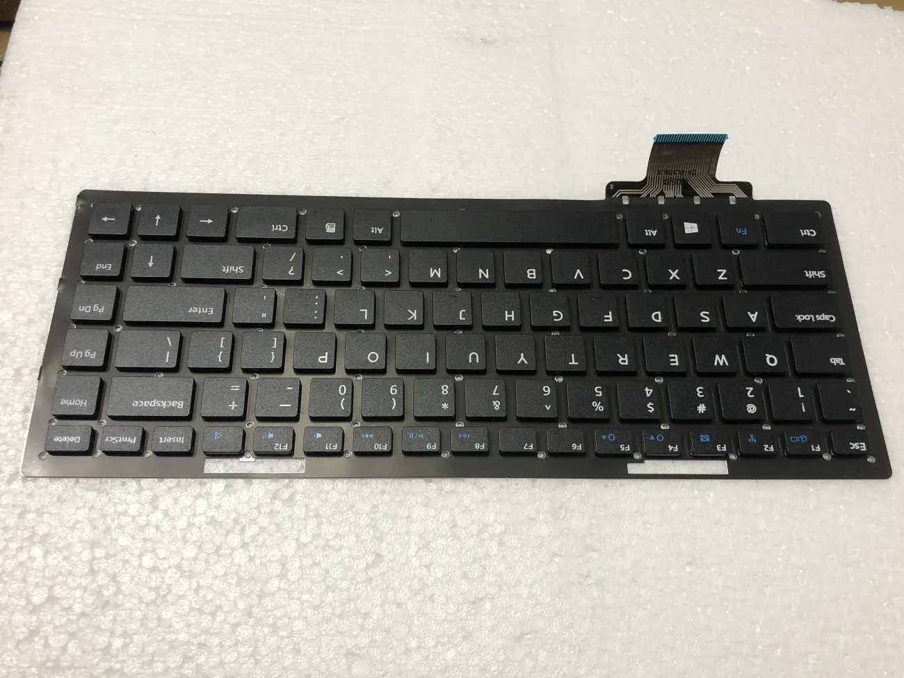 Bàn phím DELL VOSTRO 5560 =>Vostro 5560 5570 V5560 V5570 mặt trước