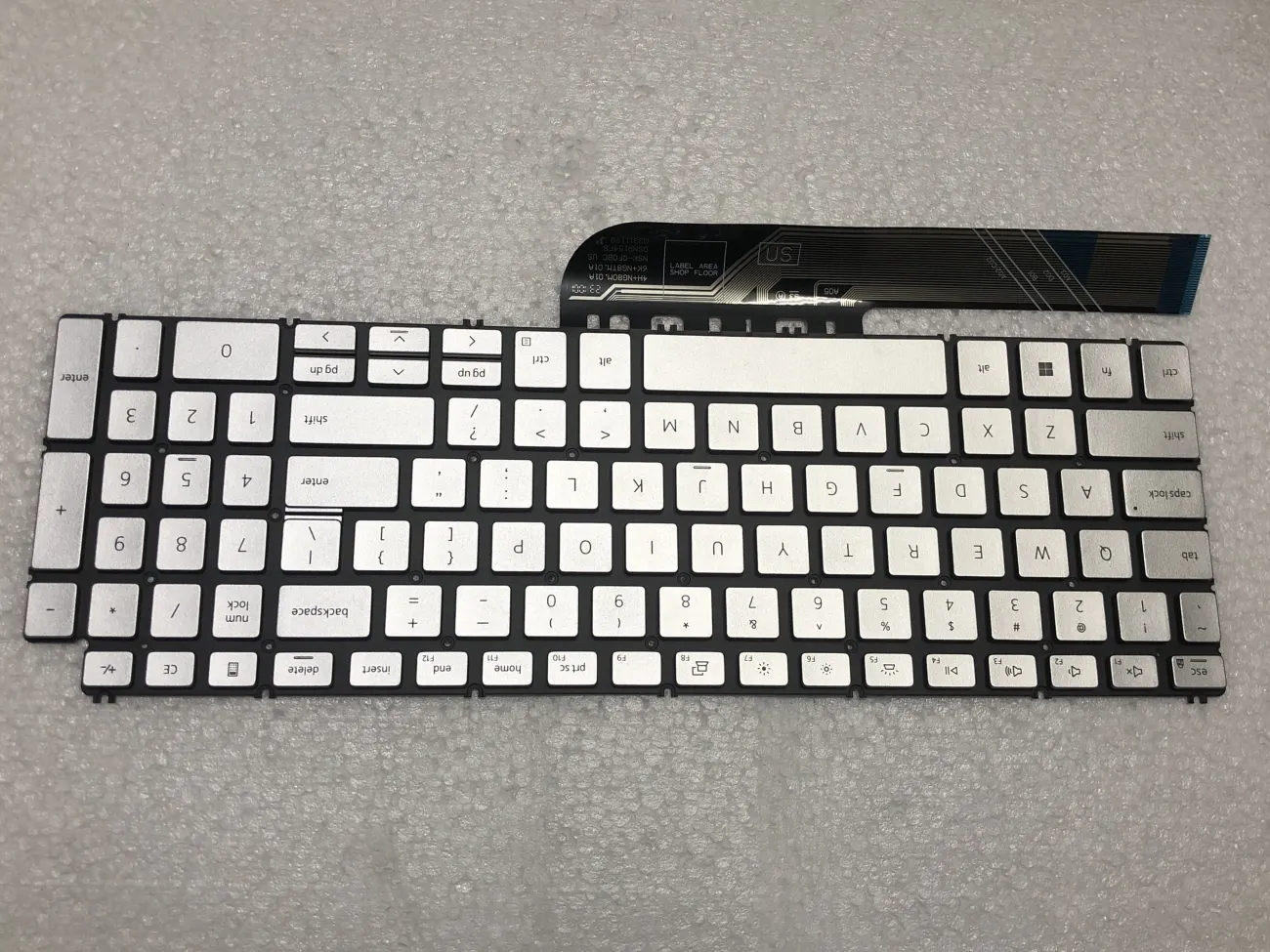 Bàn phím DELL 5584 BẠC =>Inspiron 15 3501 3502 3505 3505 5501 5502 5508 5509 5584 5590 5593 5594 5598, Vostro 3500 (Gen 11) mặt trước