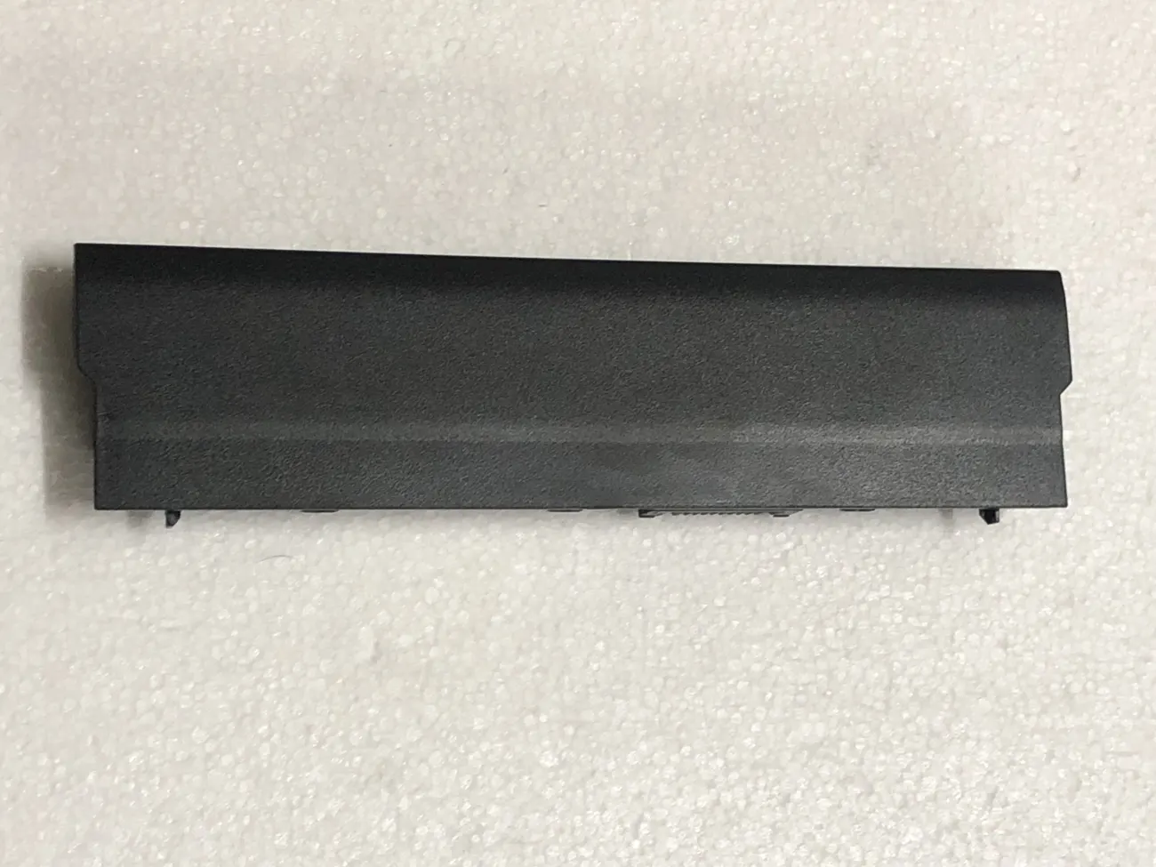 Pin Dell E6320 mặt sau