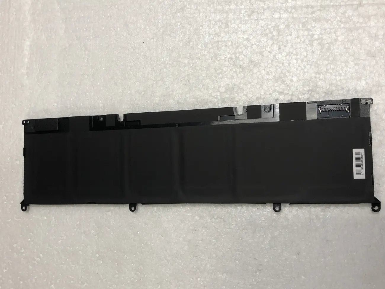 PIN DELL XPS 15 9500 69KF2 86WH (ZIN) - 6 CELL *KO KÉN WH* - Dell XPS 15 9500 9510 9520, Precision 5550 5560 5570, Dell Inspiron 16 7610 7620, Dell Gaming G15 5510 5511 5515 5520, Alienware M15 R3 R4 R5 R6 R7, Alienware M17 R3 R4, 69KF2 mặt sau
