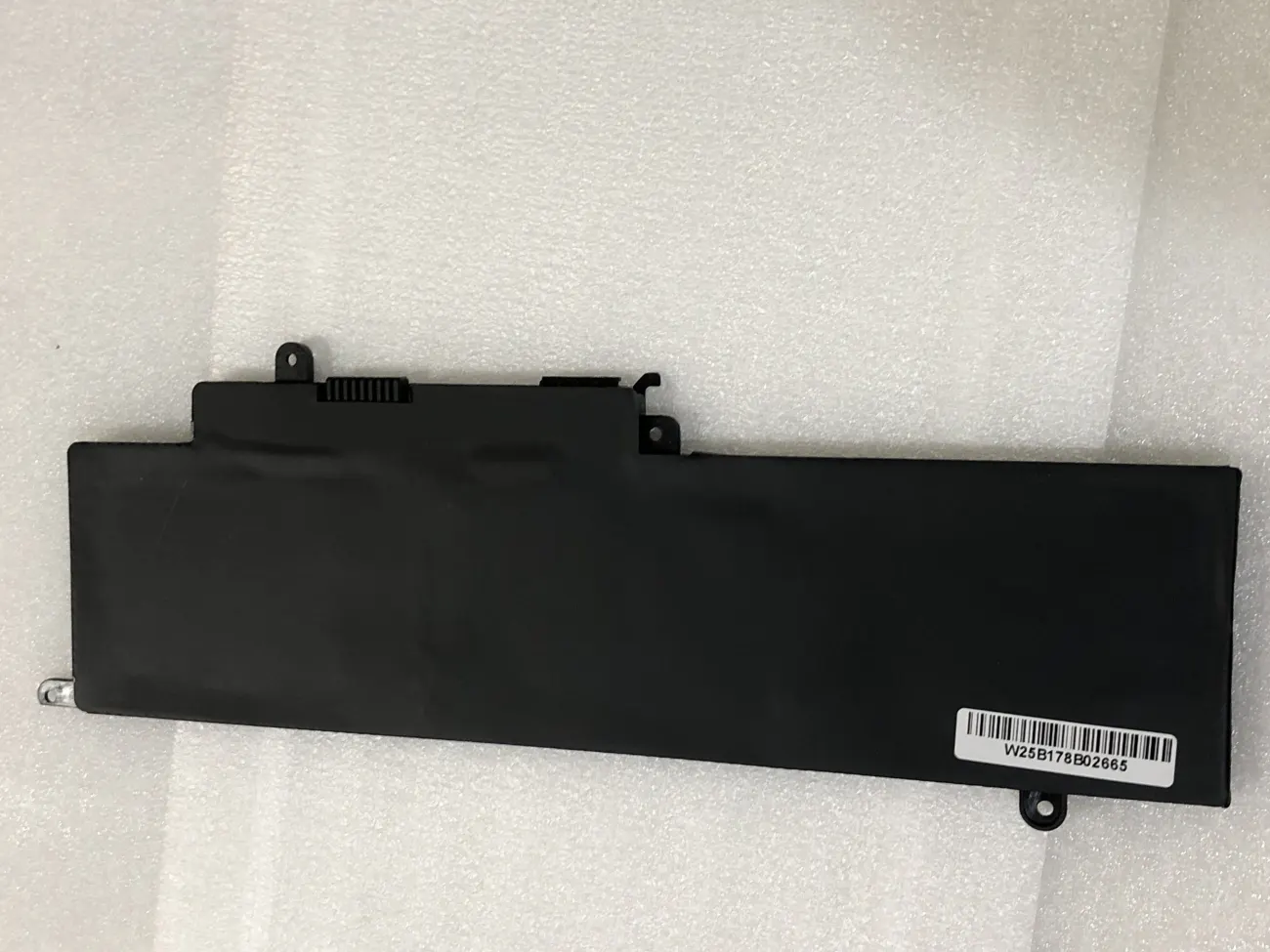 pin dell Inspiron 13 7347 GK5KY Zin mặt sau