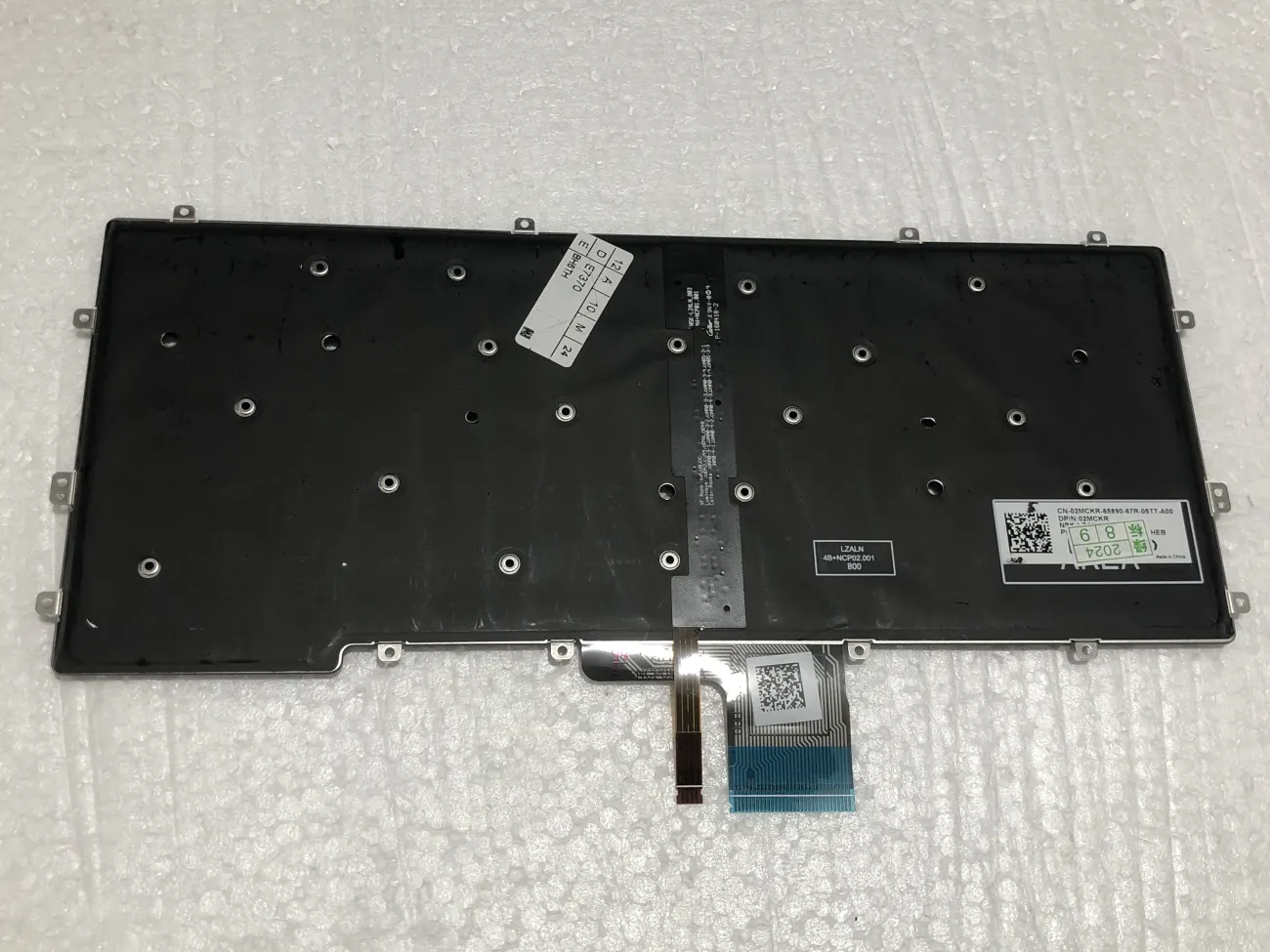 Bàn phím DELL E7370 - Latitude E7370 mặt sau