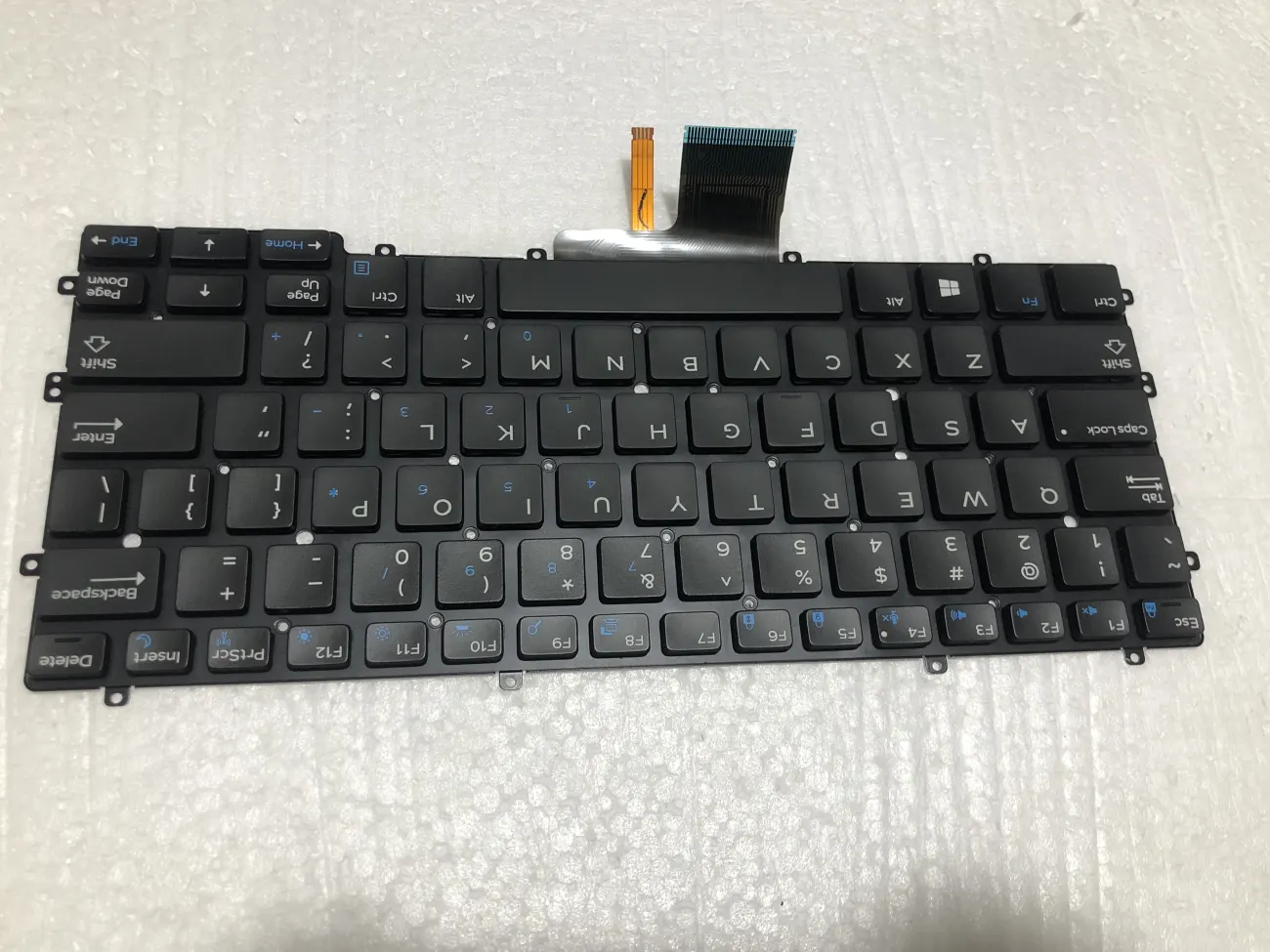 Bàn phím DELL E7370 - Latitude E7370 mặt trước